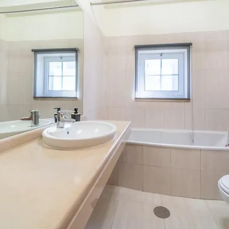 Вилла Gale Grande - Bright Airy With A Private Pool *
