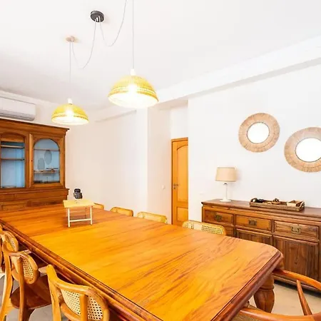 Вилла Gale Grande - Bright Airy With A Private Pool