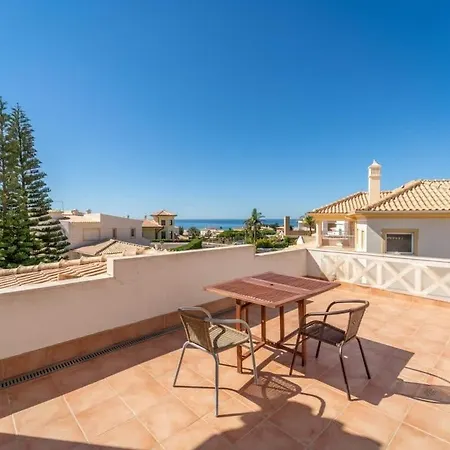 Gale Grande - Bright Airy With A Private Pool Villa *