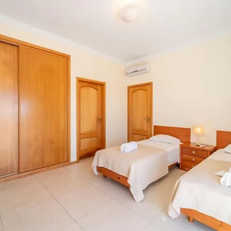 Gale Grande - Bright Airy With A Private Pool Villa *