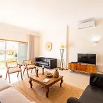 Gale Grande - Bright Airy With A Private Pool *